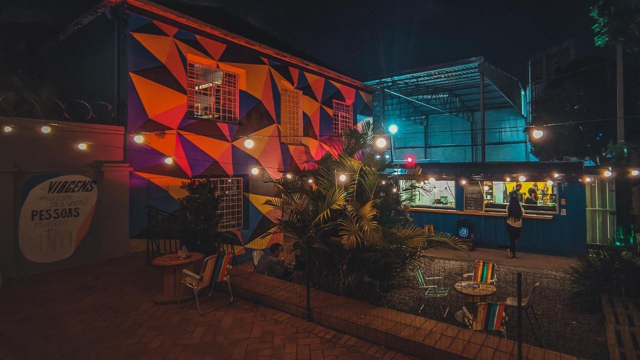 Social Hostel Cafe E Bar Curitiba Buitenkant foto