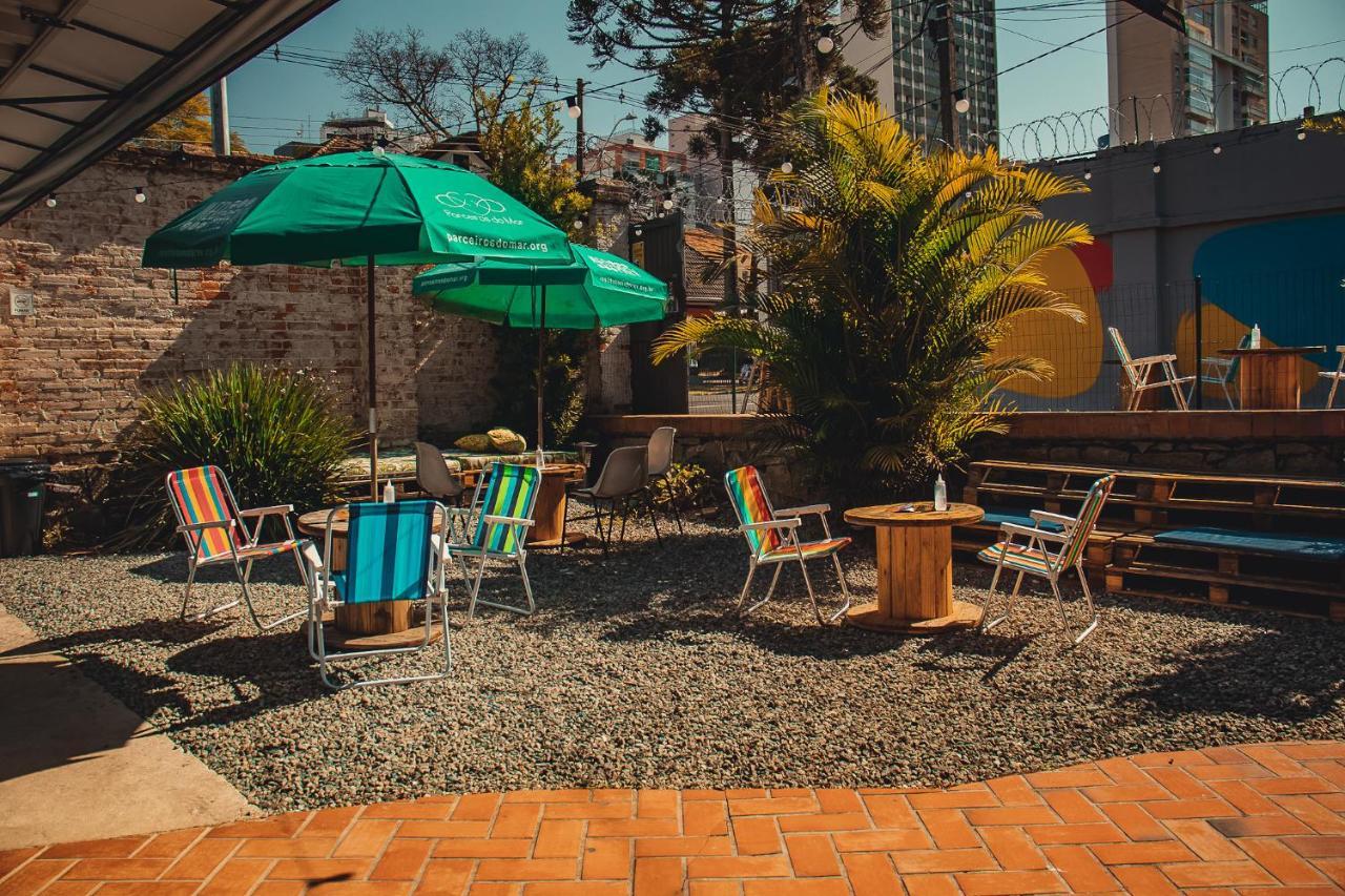 Social Hostel Cafe E Bar Curitiba Buitenkant foto