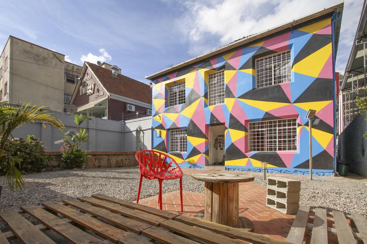 Social Hostel Cafe E Bar Curitiba Buitenkant foto
